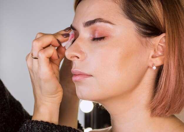 Как убрать оттенки с помощью глазных капель и массажа?